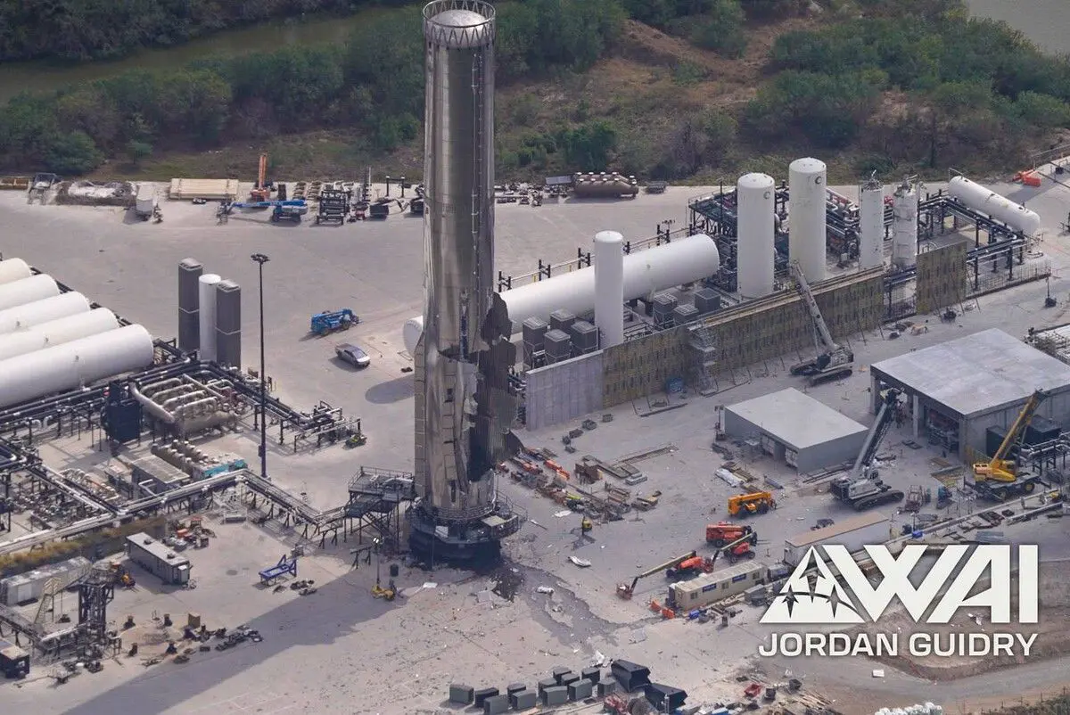 SpaceX продолжает разработки Starship V3 и Super Heavy Booster 18-0