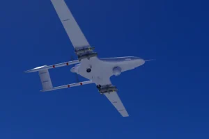 ПВО и Минобороны отражают массированную атаку БПЛА в Белгородской и соседних областях pvo i minoborony otrazhayut massirovannuyu ataku bpla v belgorodskoj i sosednih oblastyah-lessontime-ru-0