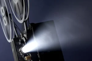 Роман Антоновский и Виталий Милонов поддержали защиту образа российских мужчин в кино roman antonovskij i vitalij milonov podderzhali zashhitu obraza rossijskih muzhchin v kino-lessontime-ru-0