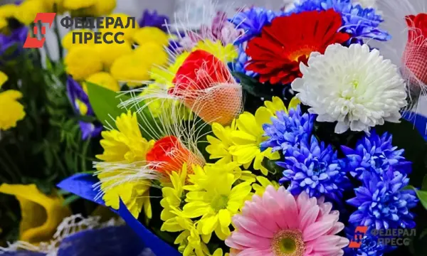 Сергей Еремин и Олег Морозов отмечают столетие Раисы Бушуевой-0