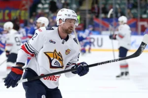 Степан Горбунов и Евгений Кузнецов вспоминают встречу «Трактора» и «Металлурга» stepan gorbunov i evgenij kuzneczov vspominayut vstrechu traktora i metallurga-lessontime-ru-0