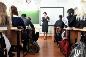 В Екатеринбурге учитель физики и семиклассник оказались в центре внимания v ekaterinburge uchitel fiziki i semiklassnik okazalis v czentre vnimaniya-lessontime-ru-0