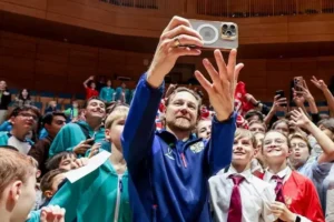 Валерий Карпин и Российский футбольный союз объединяют школьников в «Сириусе» valerij karpin i rossijskij futbolnyj soyuz obedinyayut shkolnikov v siriuse-lessontime-ru-0