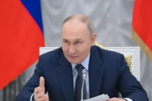 Владимир Путин обсуждает сценарий США для Украины, Трамп и Зеленский близки vladimir putin obsuzhdaet sczenarij ssha dlya ukrainy tramp i zelenskij blizki-lessontime-ru-0