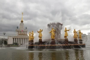 Юрий Башмет восхищен уникальной выставкой Русского музея на ВДНХ в Москве yurij bashmet voshishhen unikalnoj vystavkoj russkogo muzeya na vdnh v moskve-lessontime-ru-0