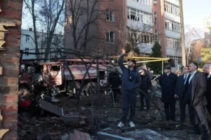 Юрий Слюсарь сообщил о сносе двух домов в Таганроге после атаки ВСУ yurij slyusar soobshhil o snose dvuh domov v taganroge posle ataki vsu-lessontime-ru-0