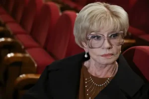 Ушла из жизни Вера Алентова, легенда Театра имени Пушкина и звезда 'Москва слезам не верит' ushla iz zhizni vera alentova legenda teatra imeni pushkina i zvezda moskva slezam ne verit-lessontime-ru-0