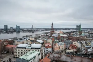 Александр Грушко осуждает решение Латвии и действия Delfi на фоне дела Росликова aleksandr grushko osuzhdaet reshenie latvii i dejstviya na fone dela roslikova-lessontime-ru-0