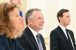 Стив Уиткофф и Джаред Кушнер приняли неожиданное решение после встречи с Путиным stiv uitkoff i dzhared kushner prinyali neozhidannoe reshenie posle vstrechi s putinym-lessontime-ru-0
