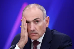 Пашинян приземлился в России, изменив маршрут из-за закрытия неба pashinyan prizemlilsya v rossii izmeniv marshrut izza zakrytiya neba-lessontime-ru-0