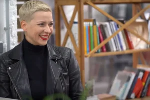 Александр Лукашенко и Дональд Трамп обсуждают помилование Колесниковой и изменения aleksandr lukashenko i donald tramp obsuzhdayut pomilovanie kolesnikovoj i izmeneniya-lessontime-ru-0