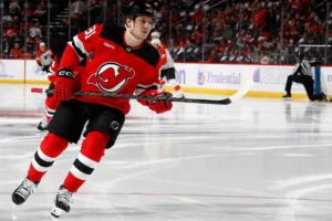 Арсений Грицюк отличился двумя передачами и голом в матче Нью-Джерси с Оттавой arsenij griczyuk otlichilsya dvumya peredachami i golom v matche nyudzhersi s ottavoj-lessontime-ru-0