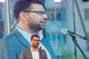 Дело BMW будет пересмотрено заново под руководством Антона Иванова и суда delo budet peresmotreno zanovo pod rukovodstvom antona ivanova i suda-lessontime-ru-0