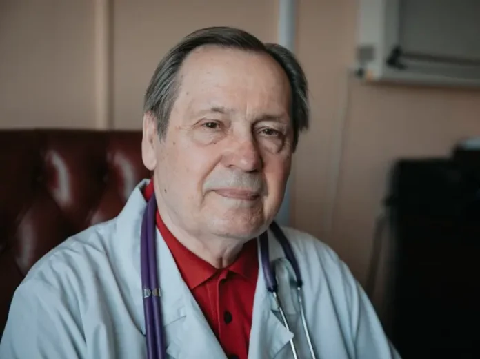 dmitrij dmitrievich pletnyov i orlovskij mediczinskij institut sohranyayut pamyat o tragediyah i otkrytiyah-lessontime-ru-0
