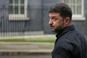 Дмитрий Медведев заявил, что жест Зеленского угрожает переговорам с США dmitrij medvedev zayavil chto zhest zelenskogo ugrozhaet peregovoram s ssha-lessontime-ru-0