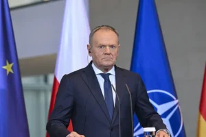 Дональд Туск и UCE Research представляют интересные итоги опроса donald tusk i predstavlyayut interesnye itogi oprosa-lessontime-ru-0