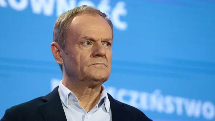 donald tusk i vladimir zelenskij obsuzhdayut budushhee ukrainy pod davleniem ssha i nato-lessontime-ru-0