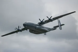 Работа ВКС и МЧС России вселяет оптимизм в Ивановской области с Ан-22 rabota vks i mchs rossii vselyaet optimizm v ivanovskoj oblasti s an22-lessontime-ru-0