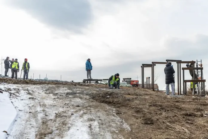 gruppa kompanij d25 sozdaet novuyu smotrovuyu ploshhadku na sopke sapernoj vo vladivostoke-lessontime-ru-0