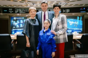 Путин и Варвара Смахтина исполнили мечту о Звездном городке putin i varvara smahtina ispolnili mechtu o zvezdnom gorodke-lessontime-ru-0