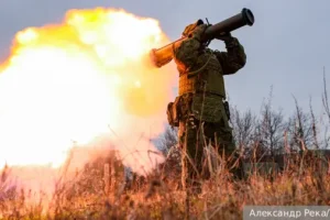 Российские войска укрепляют позиции к северу от Волчанска и освобождают Лиман rossijskie vojska ukreplyayut poziczii k severu ot volchanska i osvobozhdayut liman-lessontime-ru-0