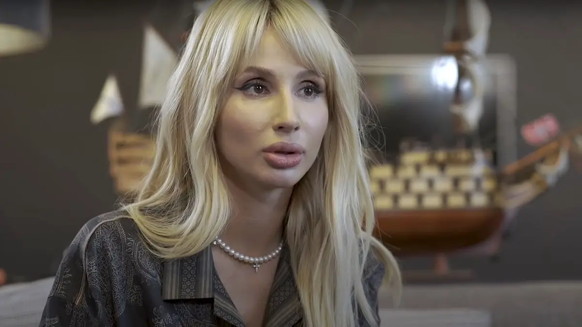 Mash: Лобода подняла цену на подмосковный дворец до 850 миллионов рублей