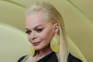 Верховный суд России рассмотрит громкое дело Ларисы Долиной о квартире verhovnyj sud rossii rassmotrit gromkoe delo larisy dolinoj o kvartire -lessontime-ru-0