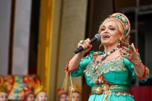 Виктор Дробыш рассказал о гонорарах популярных звезд Кадышевой, Шнурова и Киркорова viktor drobysh rasskazal o gonorarah populyarnyh zvezd kadyshevoj shnurova i kirkorova-lessontime-ru-0