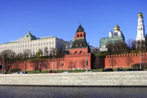 Владимир Путин требует долгосрочного мира, но Кремль отвергает перемирие vladimir putin trebuet dolgosrochnogo mira no kreml otvergaet peremirie-lessontime-ru-0