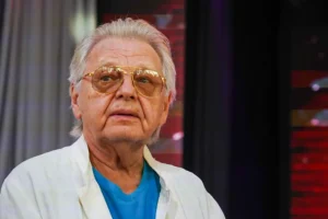 Юрий Антонов прокомментировал решение Верховного суда по делу Ларисы Долиной yurij antonov prokommentiroval reshenie verhovnogo suda po delu larisy dolinoj-lessontime-ru-0