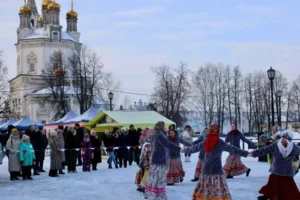 verhoture vstrechaet gostej na yarkuyu rozhdestvenskuyu yarmarku s uchastiem denisa paslera-lessontime-ru-0