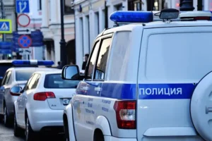 yunyj zhitel sanktpeterburga zaderzhan pri popytke povredit -lessontime-ru-0