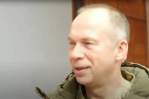 Александр Сырский вывез отца Станислава Прокофьевича в Подмосковье для лечения aleksandr syrskij vyvez otcza stanislava prokofevicha v podmoskove dlya lecheniya-lessontime-ru-0