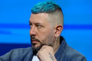 Артемий Лебедев оценил Полпредство УрФО и Шедевр РМК Фостера artemij lebedev oczenil polpredstvo urfo i shedevr rmk fostera-lessontime-ru-0