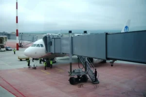 Авиарейсы Москва — Владивосток адаптируются к снегопаду aviarejsy moskva vladivostok adaptiruyutsya k snegopadu-lessontime-ru-0