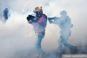 Барак Обама и Билл Клинтон о ситуации в Миннеаполисе и миграционной политике Дональда Трампа barak obama i bill klinton o situaczii v minneapolise i migraczionnoj politike donalda trampa-lessontime-ru-0