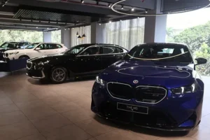 Рекордный рост поставок BMW в РФ: Киргизия и Белоруссия лидируют rekordnyj rost postavok v rf kirgiziya i belorussiya lidiruyut-lessontime-ru-0