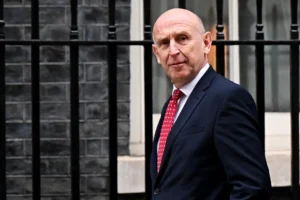 Джон Хили готов арестовать Путина, а МУС, Трамп и Мадуро в центре внимания dzhon hili gotov arestovat putina a mus tramp i maduro v czentre vnimaniya-lessontime-ru-0