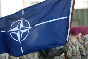 dzhuzeppe kavo dragone o roli rossii i edinstve nato-lessontime-ru-0