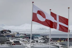 Дональд Трамп обсуждает Гренландию, США и Данию в современном контексте donald tramp obsuzhdaet grenlandiyu ssha i daniyu v sovremennom kontekste-lessontime-ru-0