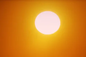 ИКИ РАН зафиксировал двойной взрыв на скрытой стороне Солнца iki ran zafiksiroval dvojnoj vzryv na skrytoj storone solncza-lessontime-ru-0