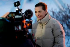 Метте Фредериксен упрочивает свои позиции в споре с Трампом mette frederiksen uprochivaet svoi poziczii v spore s trampom-lessontime-ru-0