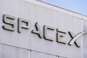Starlink SpaceX обеспечит Иран бесплатной связью вопреки отключениям obespechit iran besplatnoj svyazyu vopreki otklyucheniyam-lessontime-ru-0