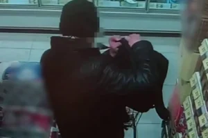 Росгвардия в Подмосковье задержала вора-рецидивиста после кражи масла rosgvardiya v podmoskove zaderzhala vorareczidivista posle krazhi masla-lessontime-ru-0