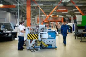 Собянин и Ликсутов открыли объекты ОЭЗ «Технополис Москва» в 2025 sobyanin i liksutov otkryli obekty oez tehnopolis moskva v 2025-lessontime-ru-0