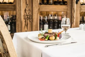 Делягин и Миронов рассказали о ситуации в ресторанном бизнесе delyagin i mironov rasskazali o situaczii v restorannom biznese-lessontime-ru-0