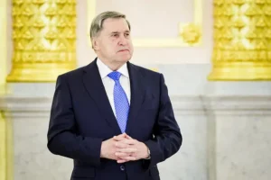 Юрий Ушаков раскрывает острейшее условие мира для Путина и Зеленского yurij ushakov raskryvaet ostrejshee uslovie mira dlya putina i zelenskogo-lessontime-ru-0