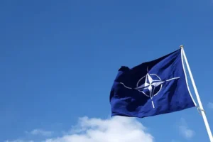 Андрей Келин говорит о жесткой позиции России и планах НАТО в Украине andrej kelin govorit o zhestkoj poziczii rossii i planah nato v ukraine-lessontime-ru-0