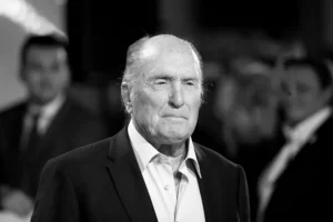 robert dyuval zvezda krestnogo otcza poluchivshij oskar-lessontime-ru-0