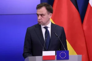 Украина и лом: конфликт Доманьского и Миллера в Польше ukraina i lom konflikt domanskogo i millera v polshe-lessontime-ru-0